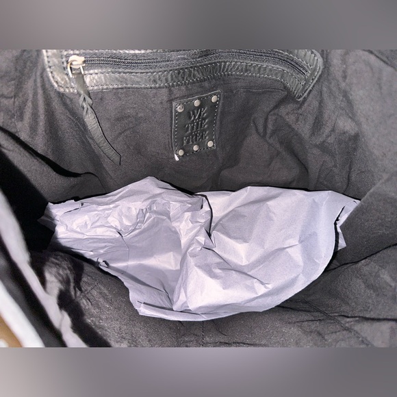 💥🇺🇸 Free People We The Free Leather Bag - Picture 10 of 16